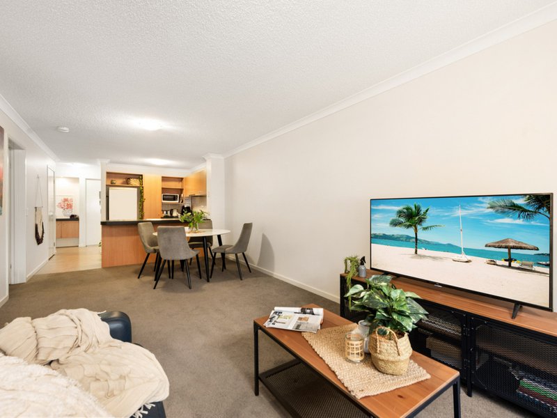 Photo - 51/38 Palmer Street, Greenslopes QLD 4120 - Image 2