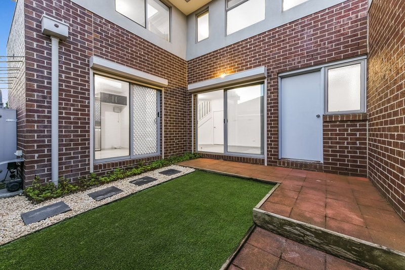 Photo - 5/139 Buckley Street, Noble Park VIC 3174 - Image 10