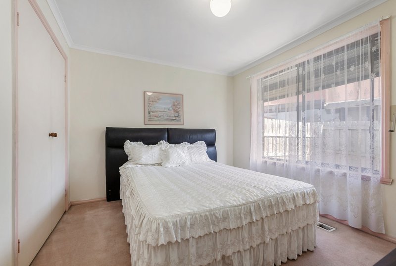 Photo - 5/14-16 Kinlora Avenue, Epping VIC 3076 - Image 6