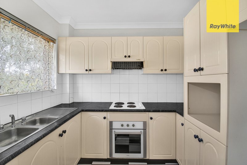 Photo - 5/14-16 Lennox Street, Parramatta NSW 2150 - Image 4