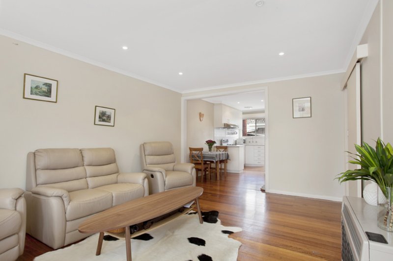 Photo - 5/14 Athelstane Grove, Ivanhoe VIC 3079 - Image 3