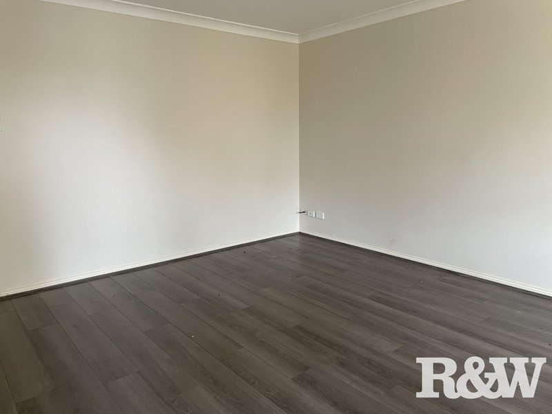 Photo - 5/14 Boyd Street, Blacktown NSW 2148 - Image 3