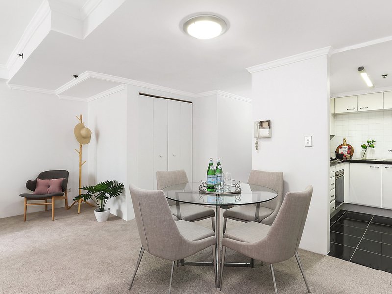 Photo - 5/14 Brown Street, Chatswood NSW 2067 - Image 2