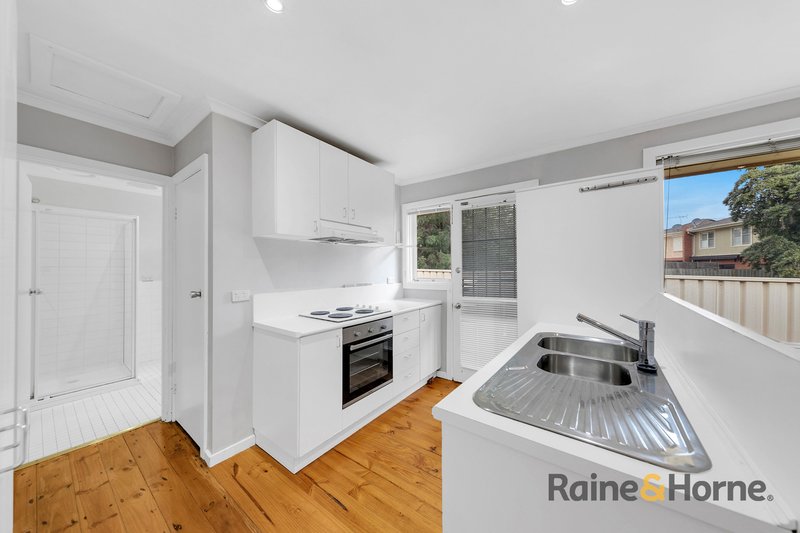 Photo - 5/14 Mccracken Avenue, Pascoe Vale VIC 3044 - Image 2