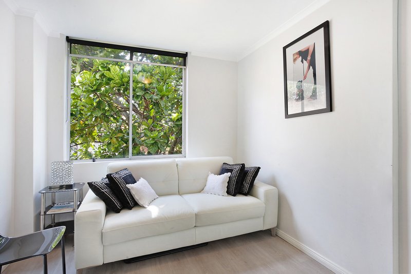 Photo - 51/4 New Mclean Street, Edgecliff NSW 2027 - Image 4