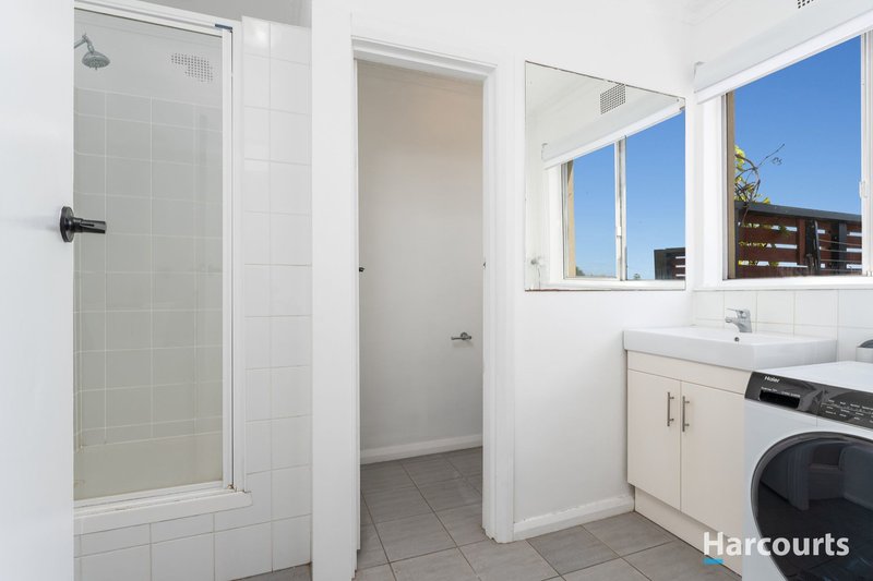 Photo - 5/14 Osborne Avenue, North Geelong VIC 3215 - Image 5
