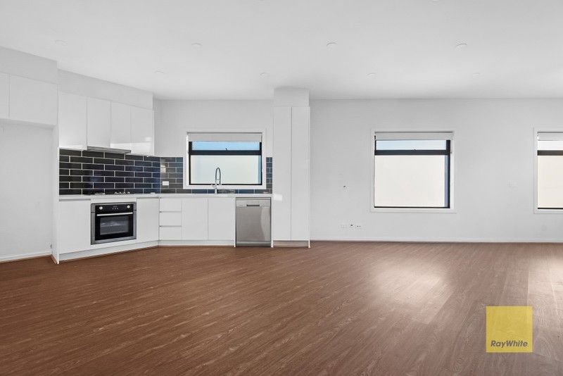 Photo - 5/14 Settlement Road, Tarneit VIC 3029 - Image 3