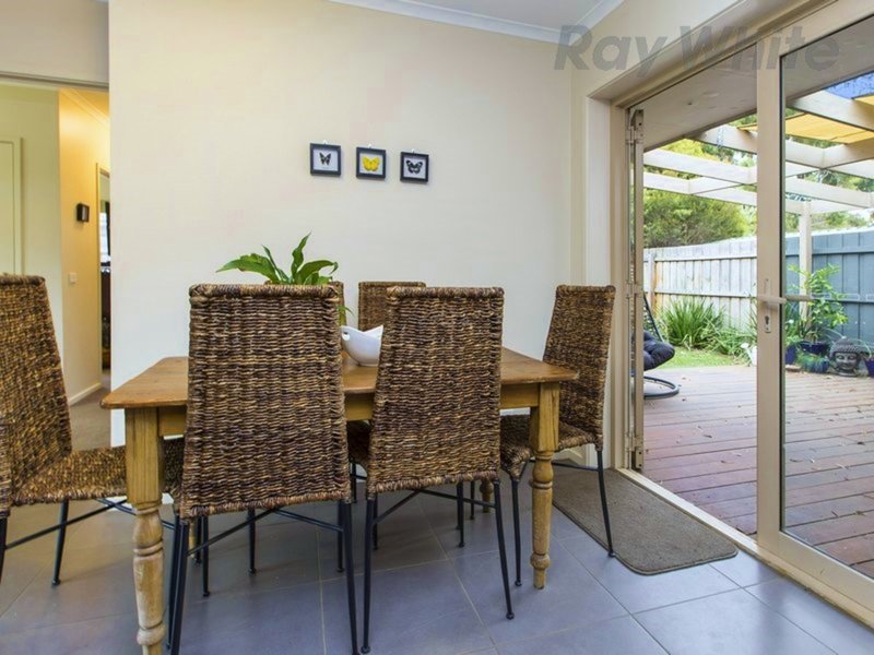 Photo - 5/140-142 Wells Road, Aspendale Gardens VIC 3195 - Image 3