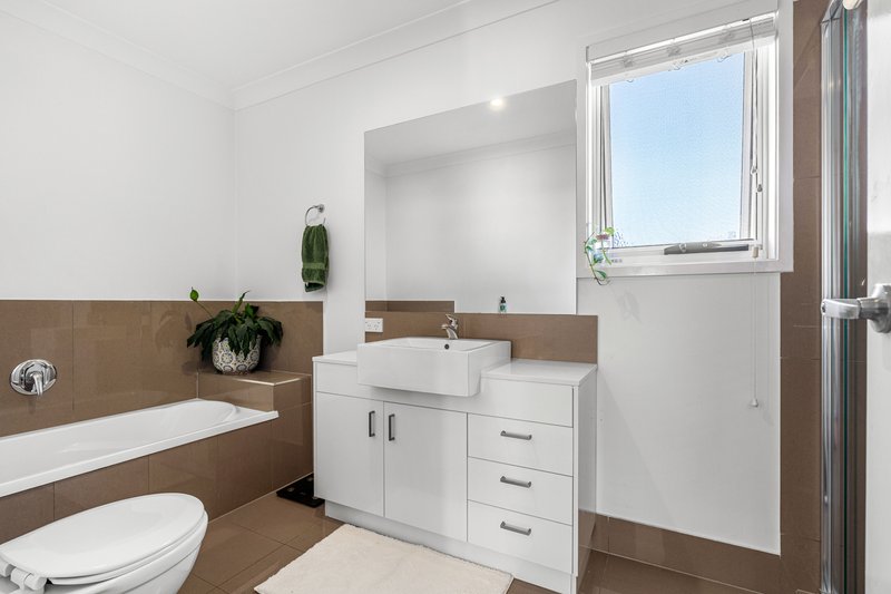Photo - 51/400 Tingal Road, Wynnum QLD 4178 - Image 8