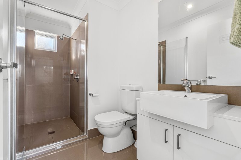 Photo - 51/400 Tingal Road, Wynnum QLD 4178 - Image 10