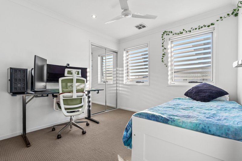 Photo - 51/400 Tingal Road, Wynnum QLD 4178 - Image 11