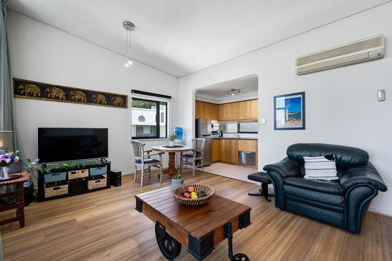 Photo - 514/126 Mounts Bay Road, Perth WA 6000 - Image 6