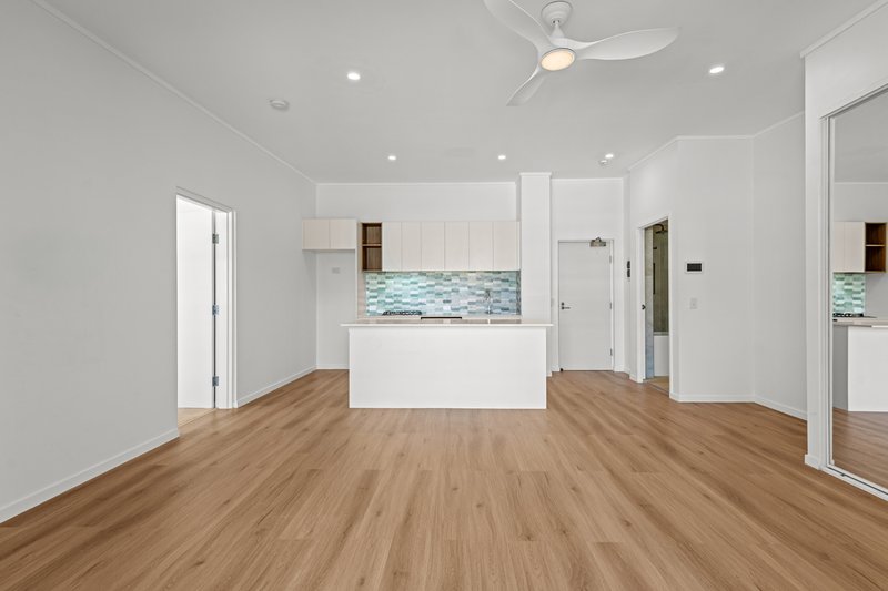 Photo - 514/19 Masters Street, Newstead QLD 4006 - Image 1