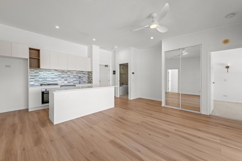 Photo - 514/19 Masters Street, Newstead QLD 4006 - Image 3