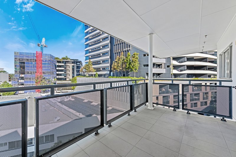 Photo - 514/19 Masters Street, Newstead QLD 4006 - Image 14