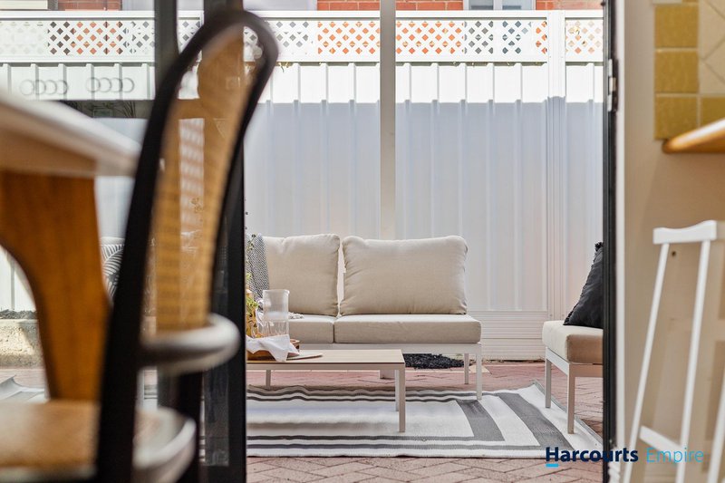 Photo - 5/142 Duke Street, Scarborough WA 6019 - Image 9