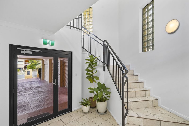 Photo - 5/146 Windermere Road, Hamilton QLD 4007 - Image 2