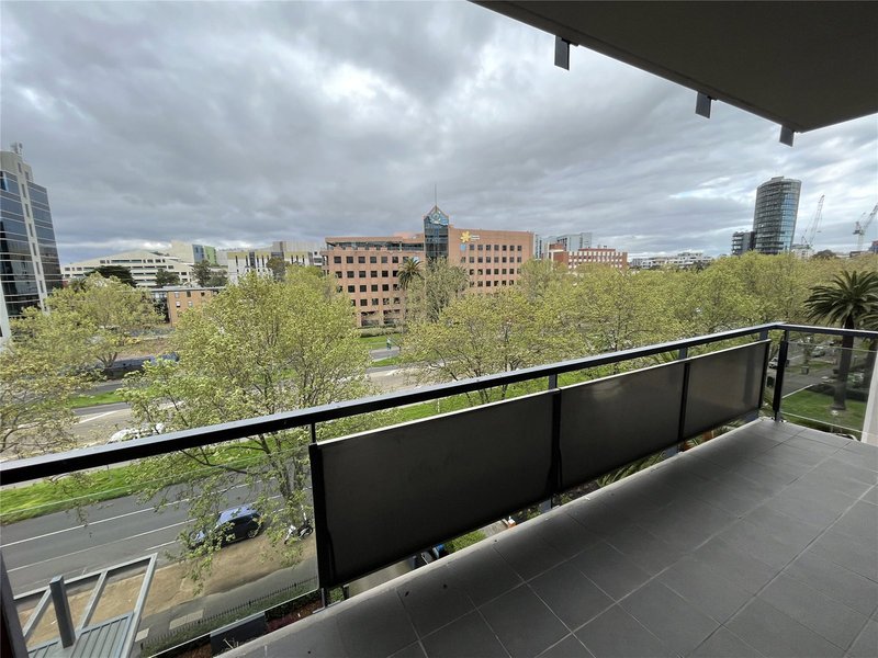 Photo - 514/610 St Kilda Road, Melbourne VIC 3004 - Image 1