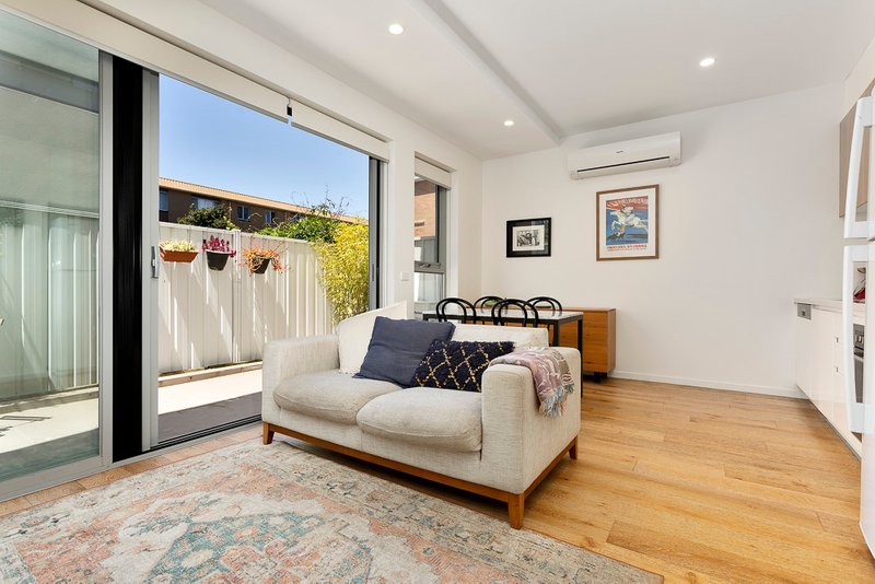 Photo - 5/148 Brunswick Road, Brunswick VIC 3056 - Image 2