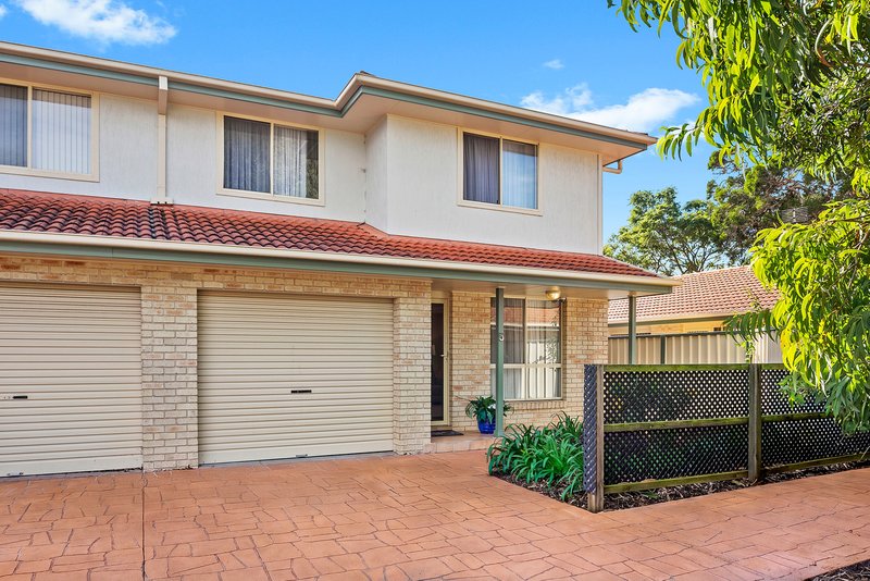 Photo - 5/149-151 Central Avenue, Oak Flats NSW 2529 - Image 1