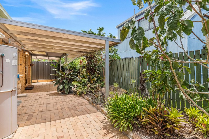 Photo - 5/15-17 Fisher Road, Thorneside QLD 4158 - Image 6