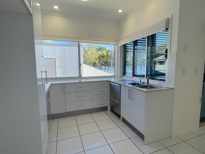 Photo - 5/15-17 Sylvan Beach Esplanade, Bellara QLD 4507 - Image 7