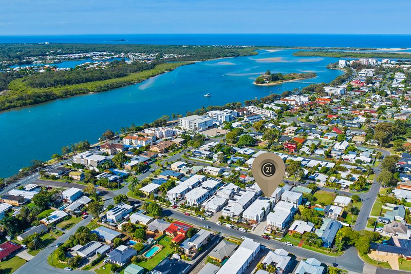 Photo - 5/15-17 Yinni Street, Maroochydore QLD 4558 - Image 2