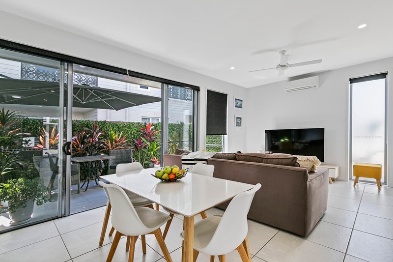 Photo - 5/15-17 Yinni Street, Maroochydore QLD 4558 - Image 8