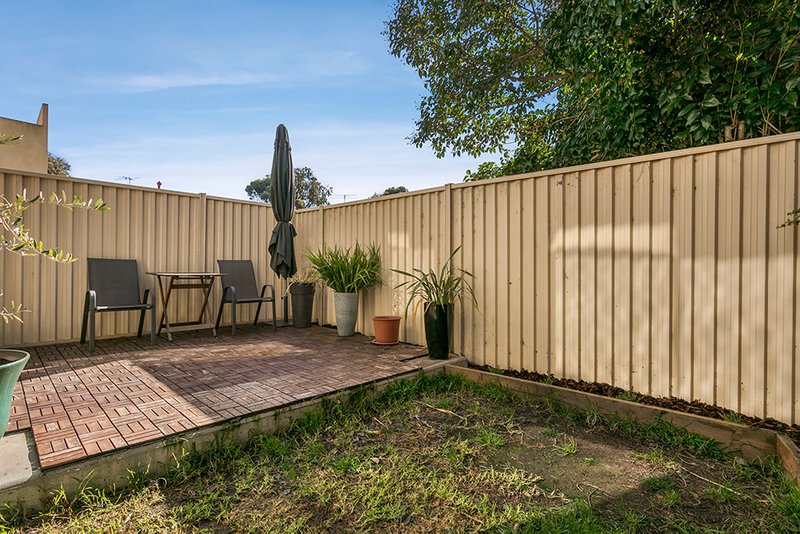 Photo - 5/15 Ararat Avenue, Coburg North VIC 3058 - Image 7