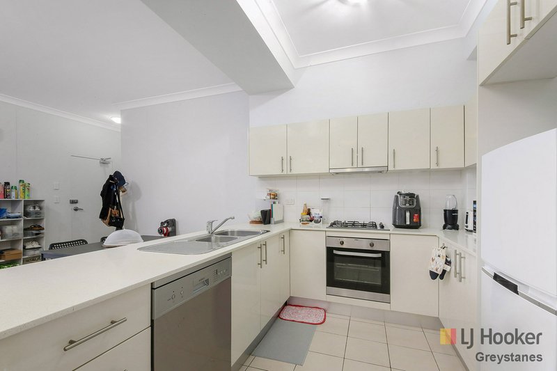 Photo - 5/15 Bransgrove Street, Wentworthville NSW 2145 - Image 2