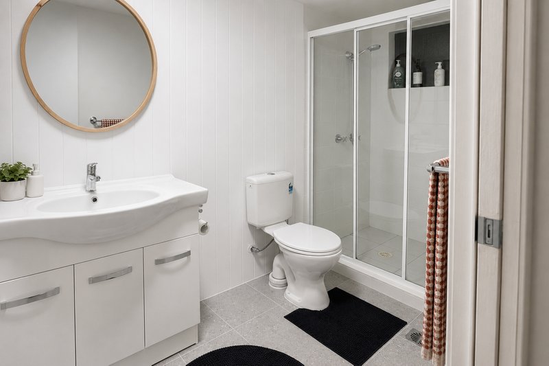 Photo - 5/15 Britannia Avenue, Broadbeach QLD 4218 - Image 2