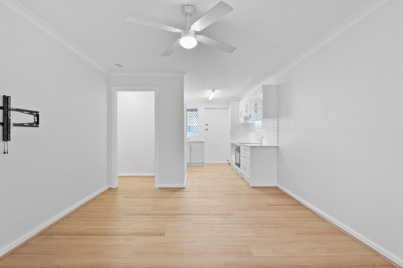 Photo - 5/15 Fisher Street, Rockingham WA 6168 - Image 12