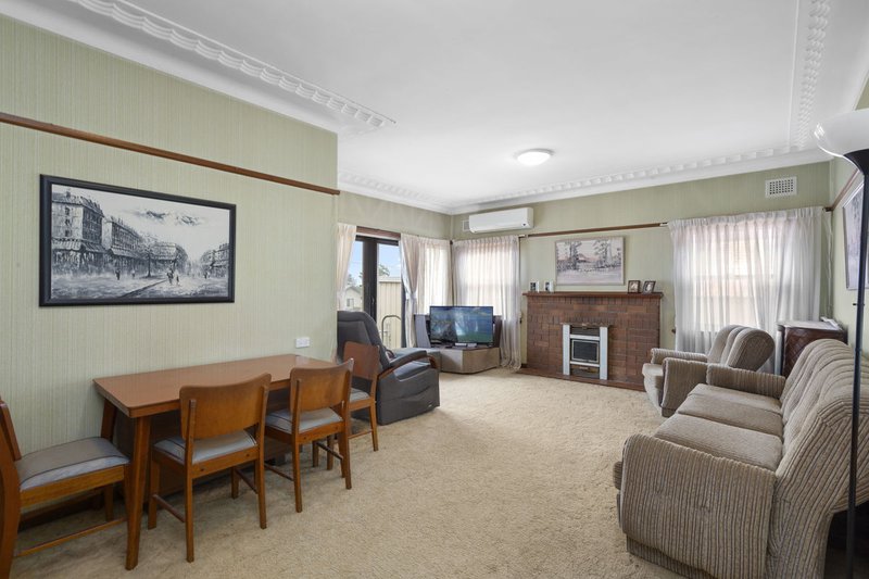 Photo - 515 Guildford Road, Guildford NSW 2161 - Image 3