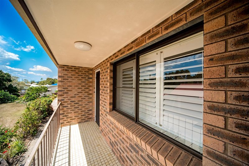 Photo - 5/15 Hinschen Street, Proserpine QLD 4800 - Image 10