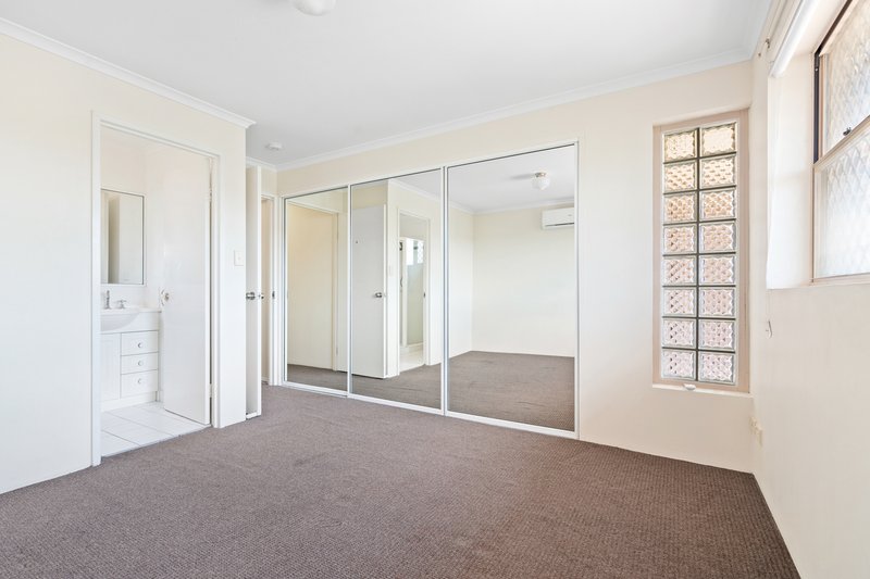 Photo - 5/15 Reeve Street, Clayfield QLD 4011 - Image 4