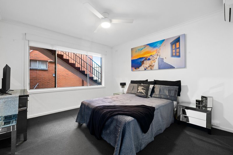 Photo - 5/15 Sunray Avenue, Cheltenham VIC 3192 - Image 4