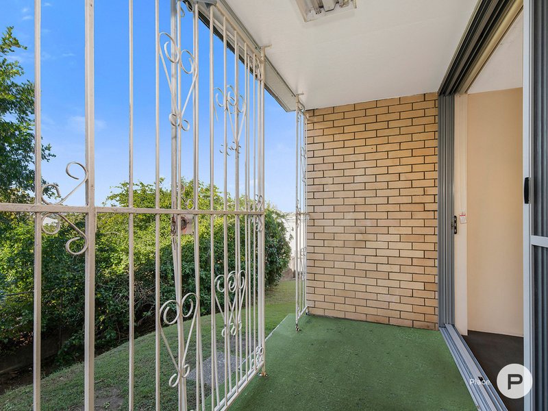 Photo - 5/15 Wambool Street, Bulimba QLD 4171 - Image 7