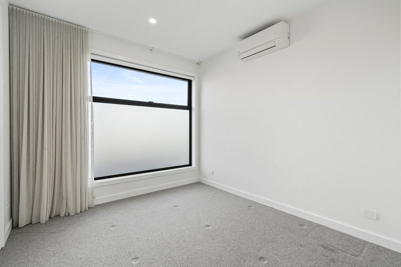 Photo - 5/153 Cooper Street, Essendon VIC 3040 - Image 8
