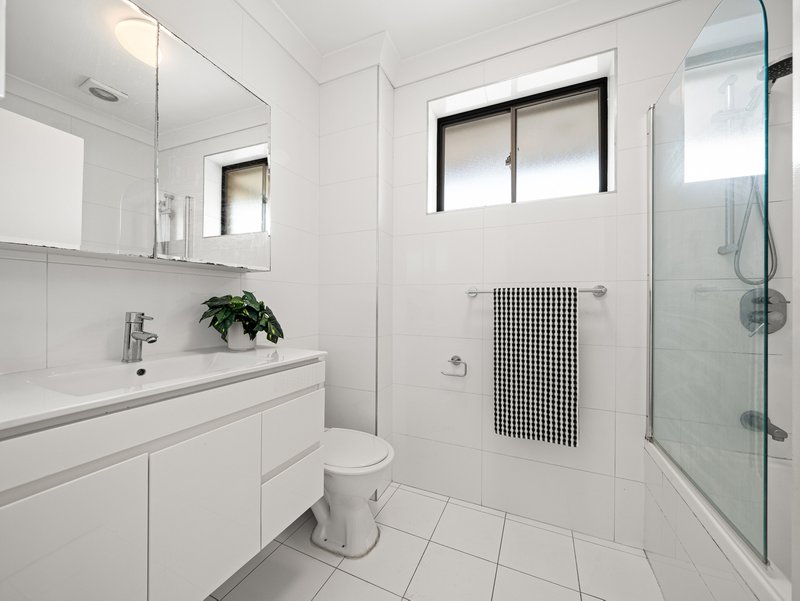 Photo - 5/159 Old South Head Road, Bondi Junction NSW 2022 - Image 12