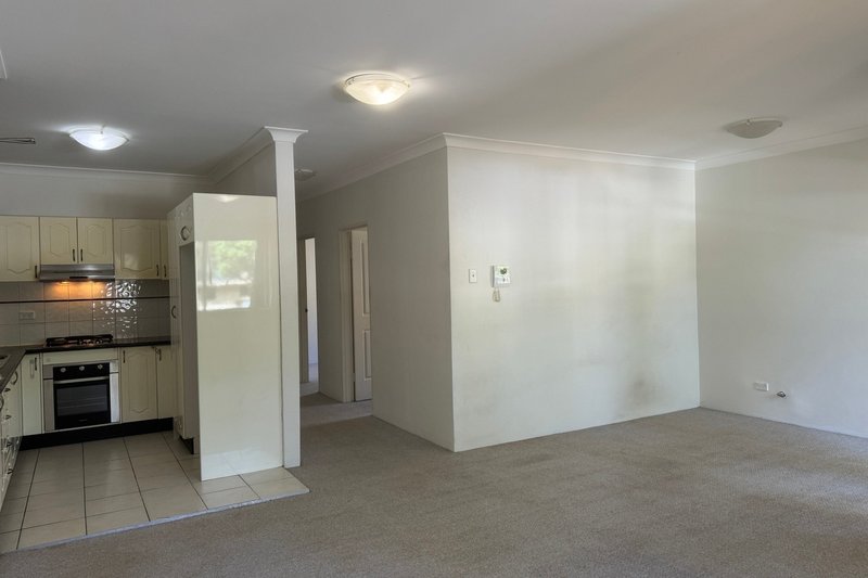 Photo - 5/16-18 Newman Street, Merrylands NSW 2160 - Image 2