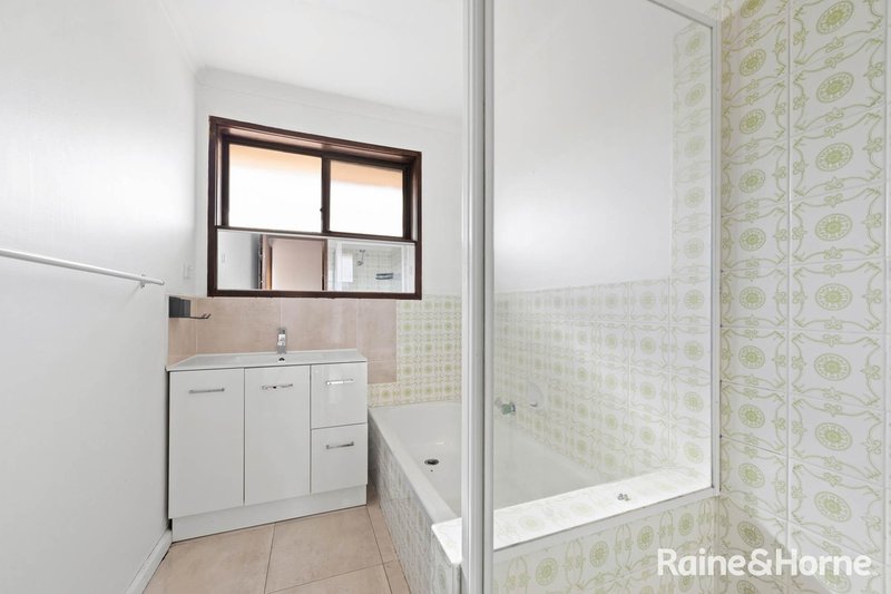 Photo - 5/16 Adelaide Street, St Albans VIC 3021 - Image 5