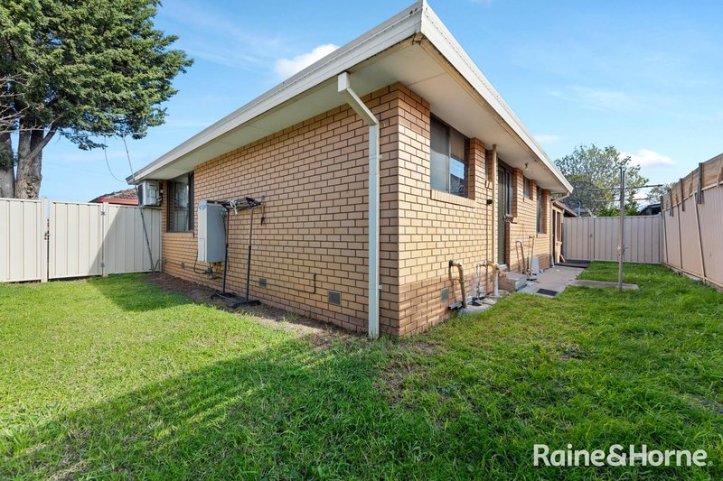 Photo - 5/16 Adelaide Street, St Albans VIC 3021 - Image 8