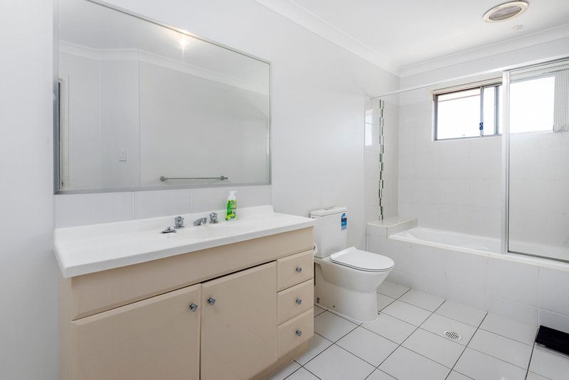 Photo - 5/16 Bluebird Avenue, Ellen Grove QLD 4078 - Image 8