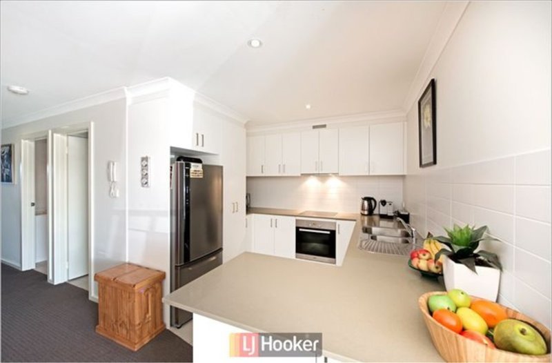 Photo - 5/16 David Miller Crescent, Casey ACT 2913 - Image 3