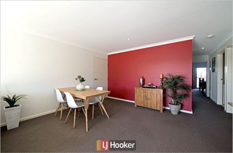 Photo - 5/16 David Miller Crescent, Casey ACT 2913 - Image 4