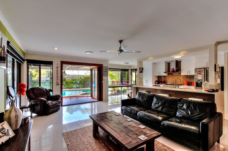 Photo - 5/16 Dorset Drive (Essex Cl) , Springwood QLD 4127 - Image 4