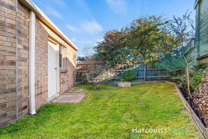 Photo - 5/16 Edgewood Road, Dandenong VIC 3175 - Image 8