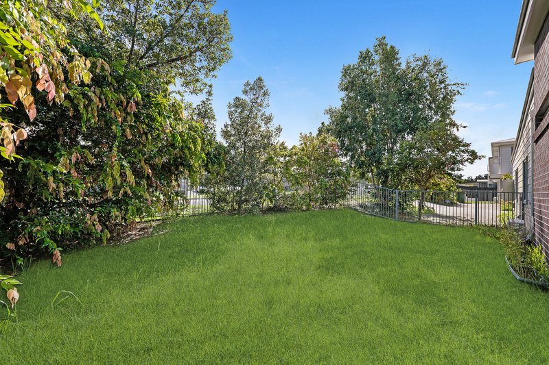 Photo - 5/16 Sapphire Place, Elanora QLD 4221 - Image 10