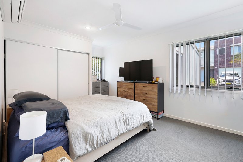 Photo - 5/16 Sapphire Place, Elanora QLD 4221 - Image 11