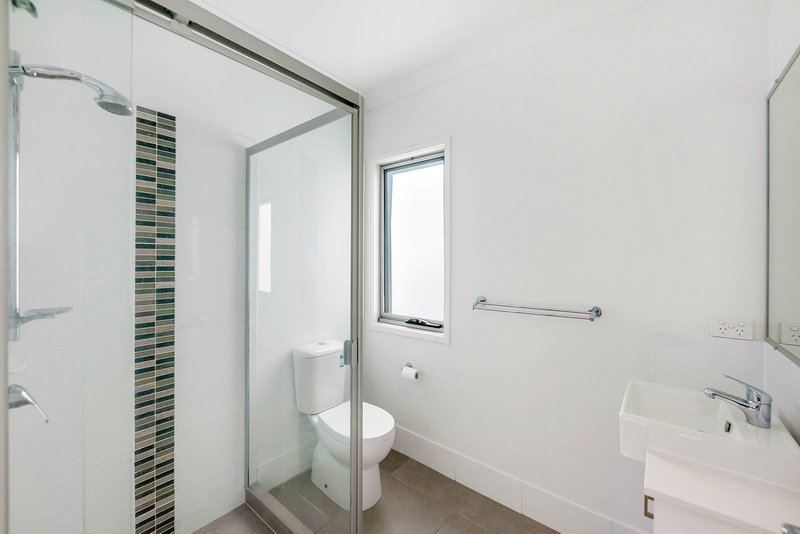 Photo - 5/16 Sapphire Place, Elanora QLD 4221 - Image 12